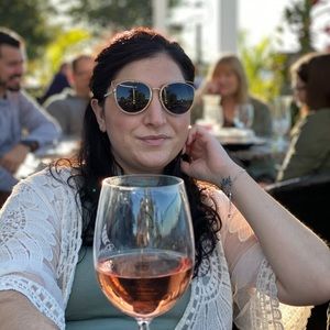 Meet your Posher, Sara